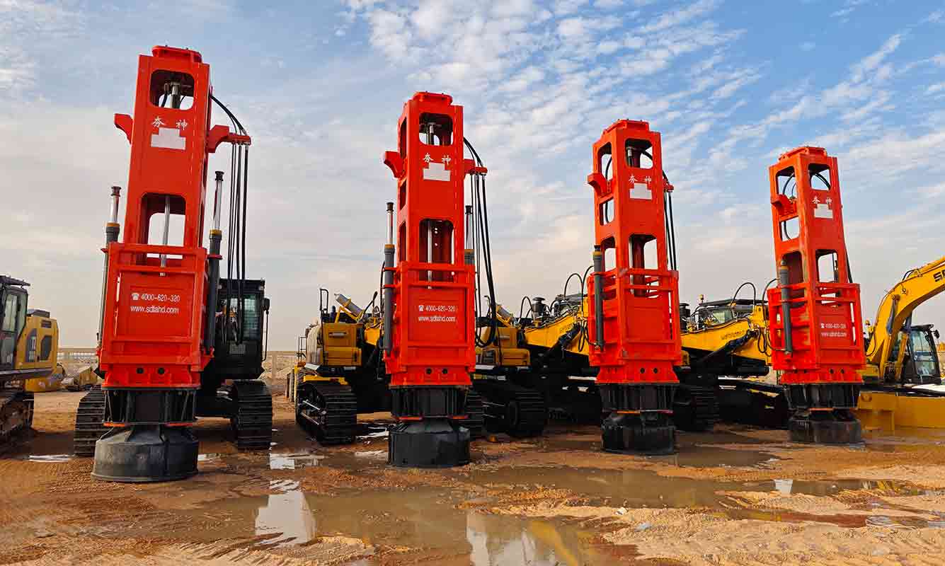 4臺高速液壓夯實(shí)機(jī)HC150在沙特某工地安裝調(diào)試完畢