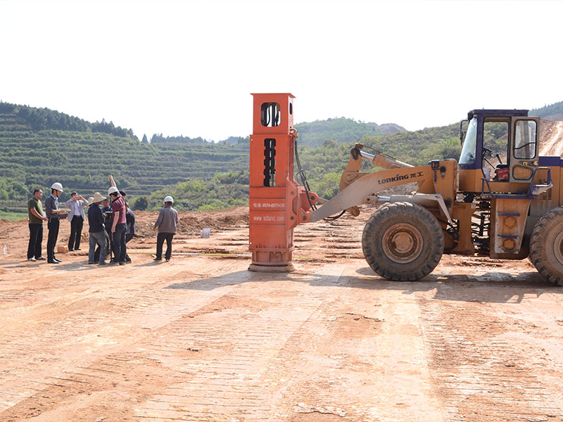 液壓夯實(shí)機(jī) 液壓夯實(shí)機(jī)